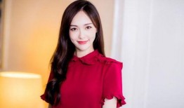 唐嫣爆料吐舌头视频合集,甜蜜笑容与可爱瞬间大盘点